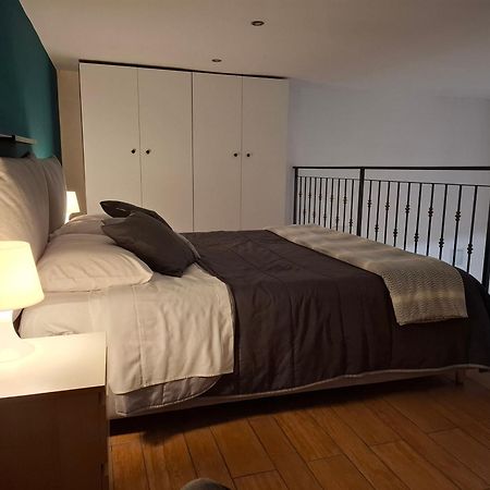 White Home Quartieri Spagnoli ナポリ エクステリア 写真