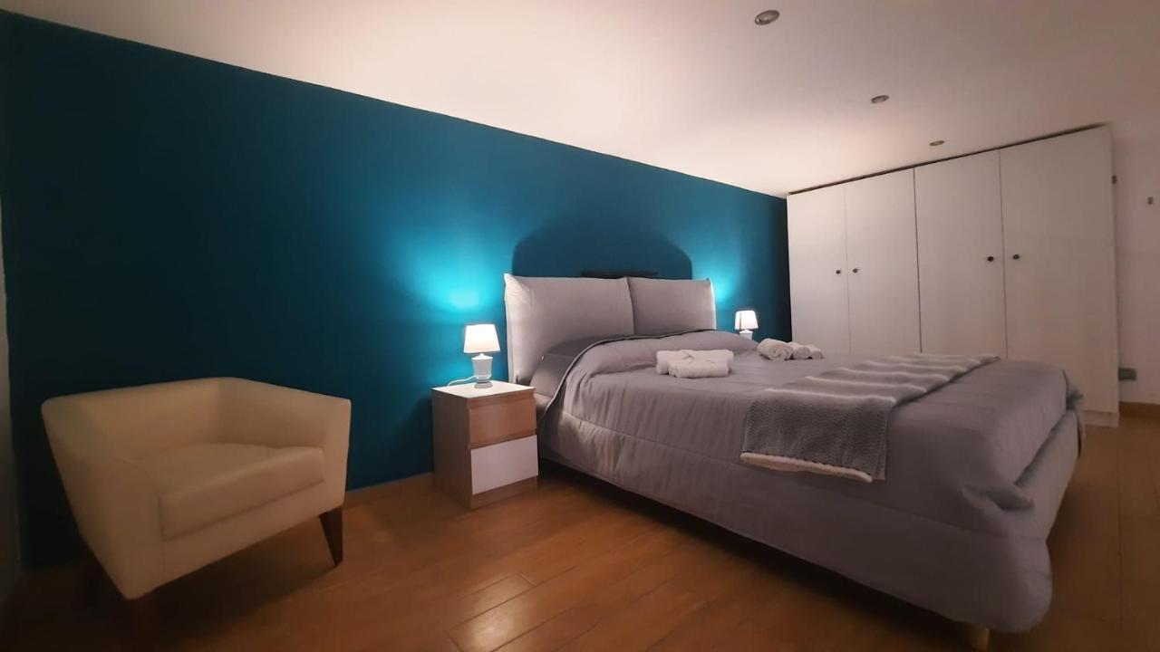 White Home Quartieri Spagnoli ナポリ エクステリア 写真