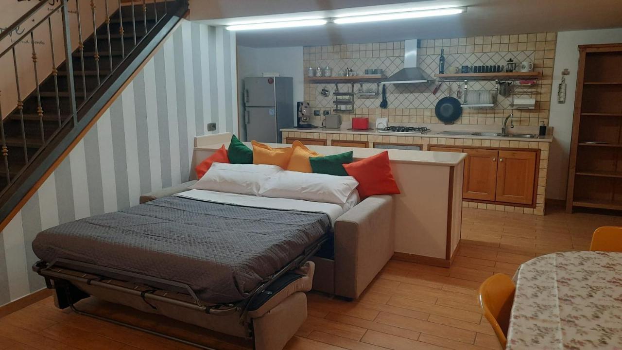 White Home Quartieri Spagnoli ナポリ エクステリア 写真