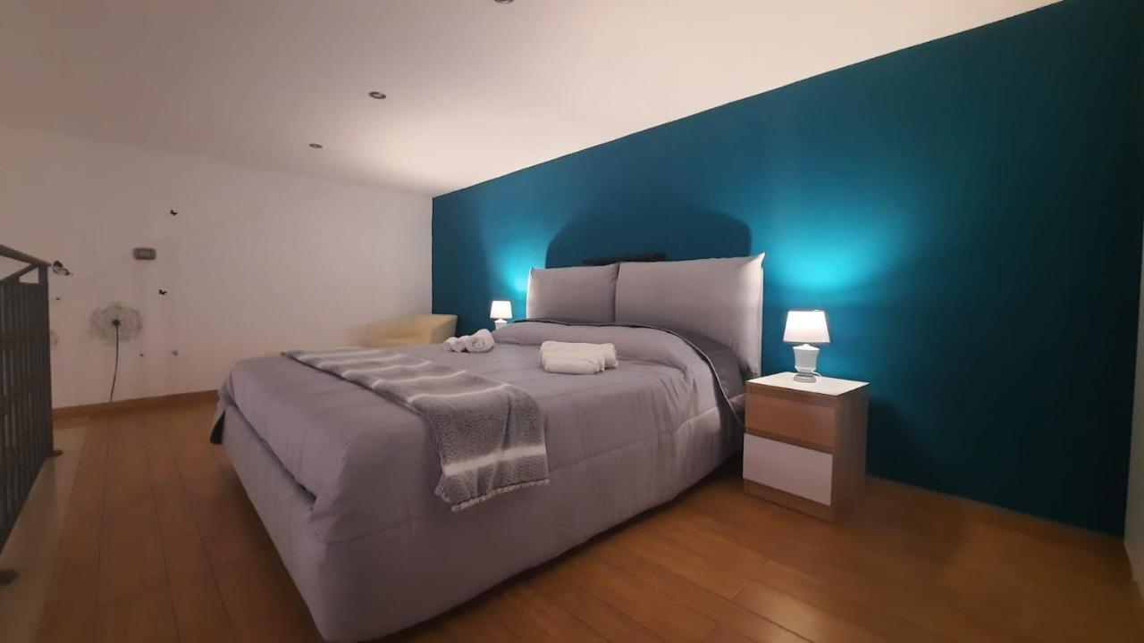 White Home Quartieri Spagnoli ナポリ エクステリア 写真