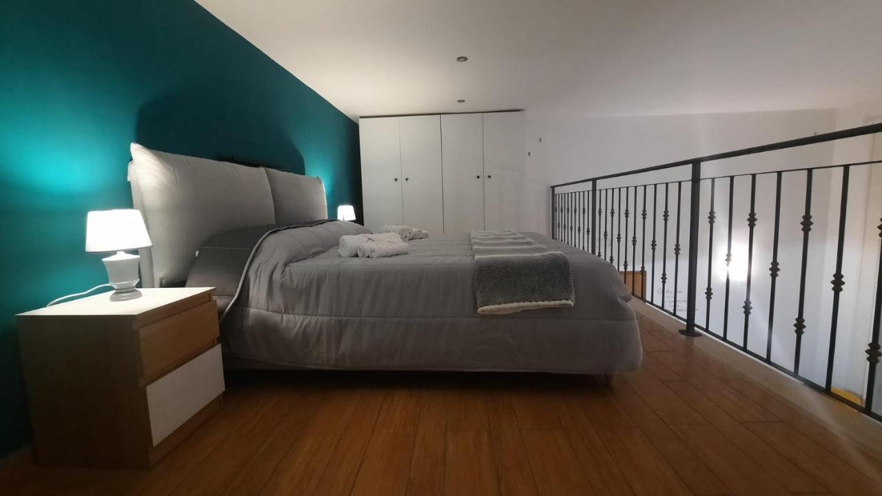 White Home Quartieri Spagnoli ナポリ エクステリア 写真