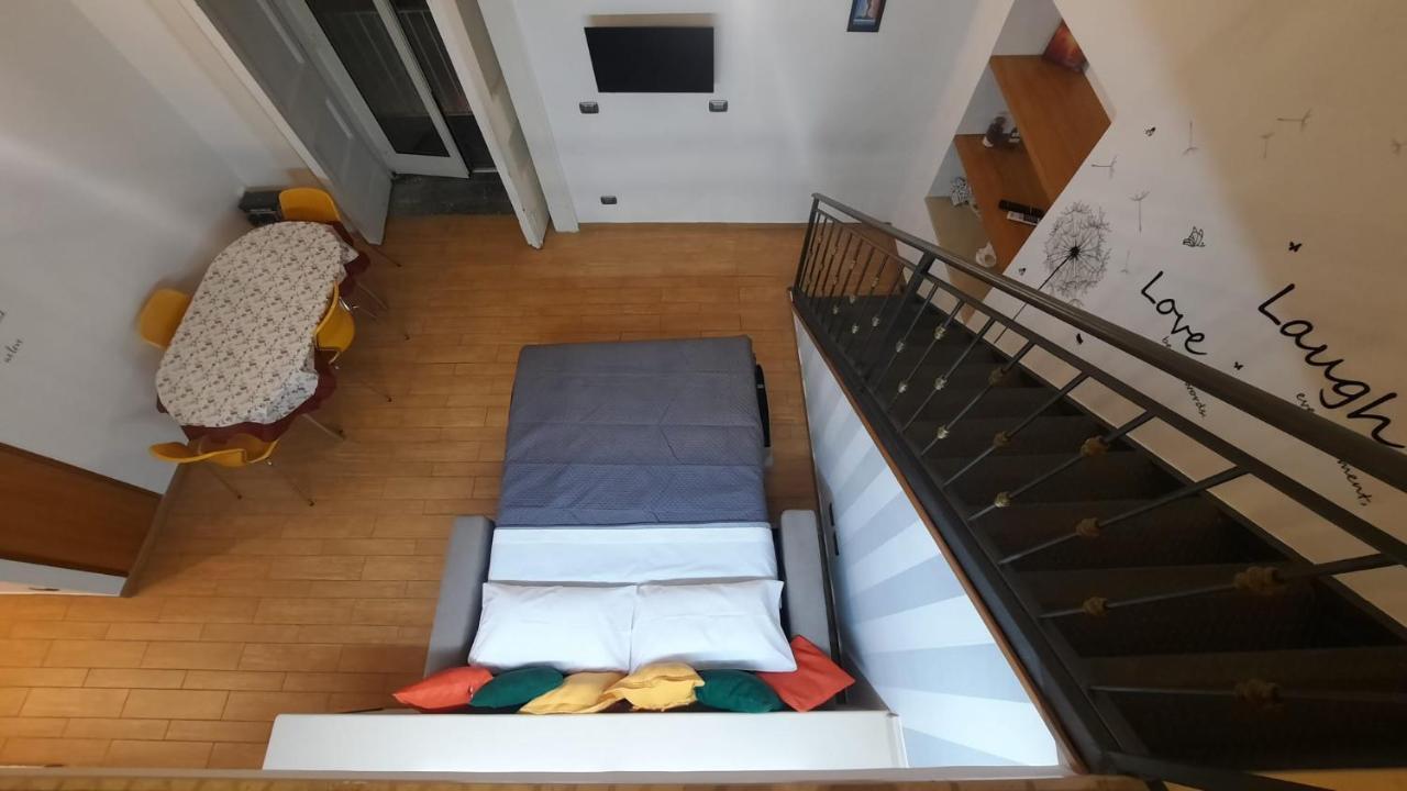 White Home Quartieri Spagnoli ナポリ エクステリア 写真