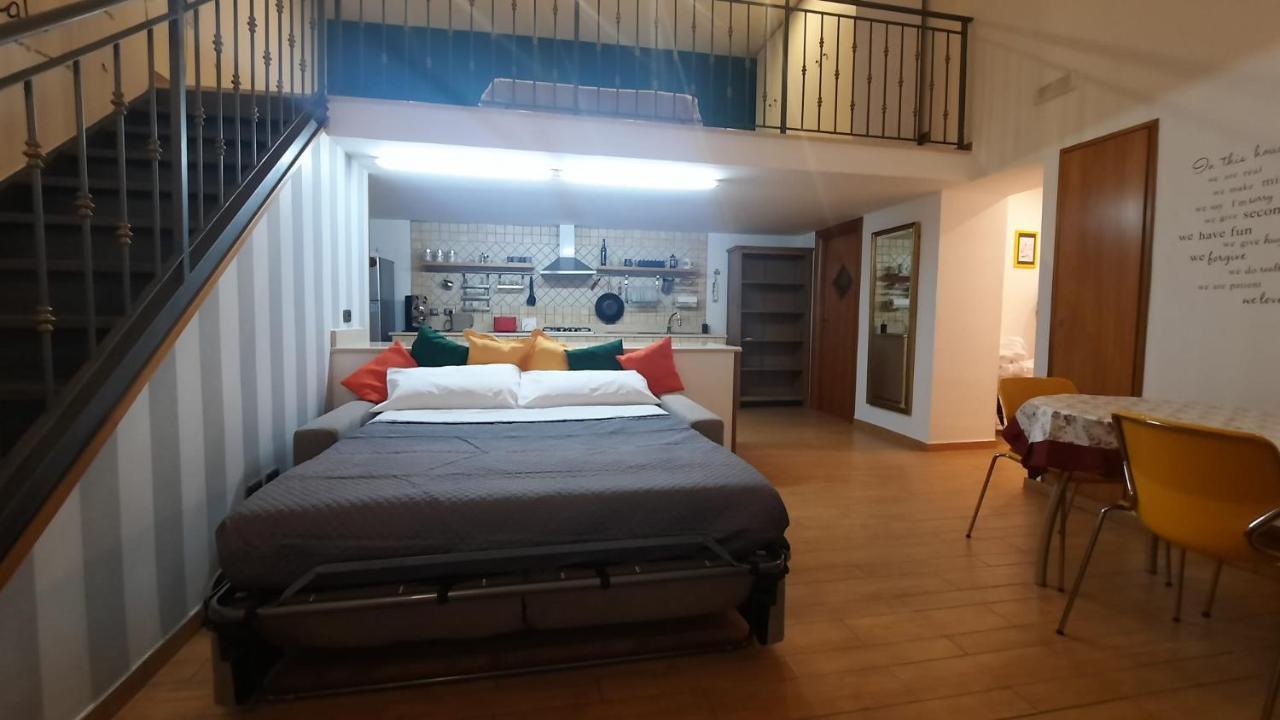 White Home Quartieri Spagnoli ナポリ エクステリア 写真