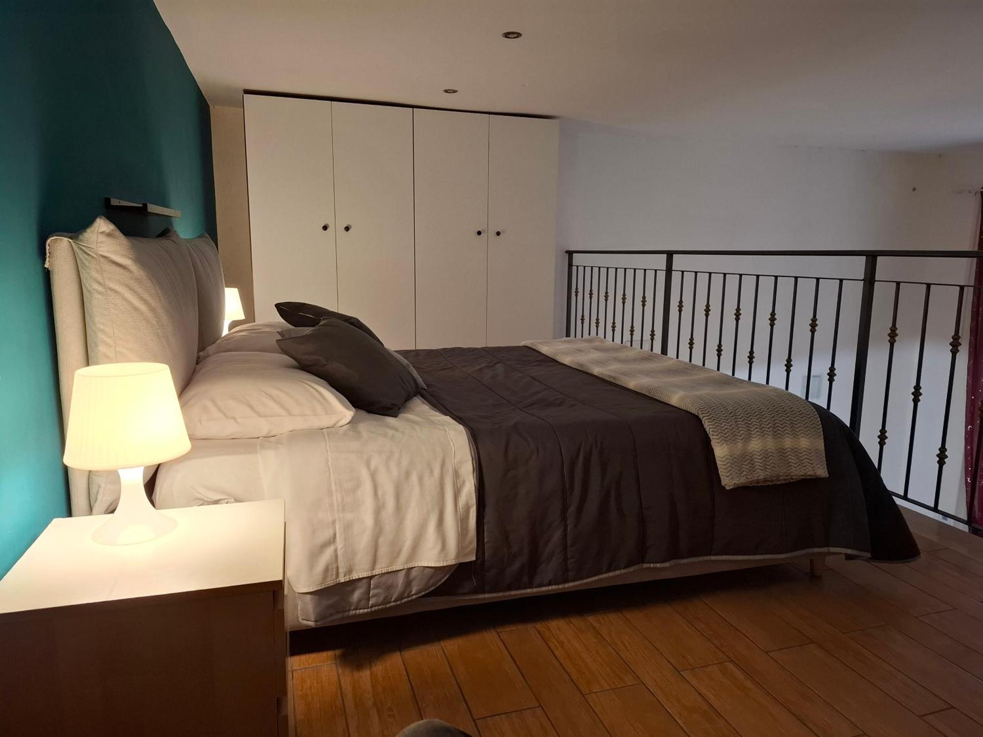 White Home Quartieri Spagnoli ナポリ エクステリア 写真